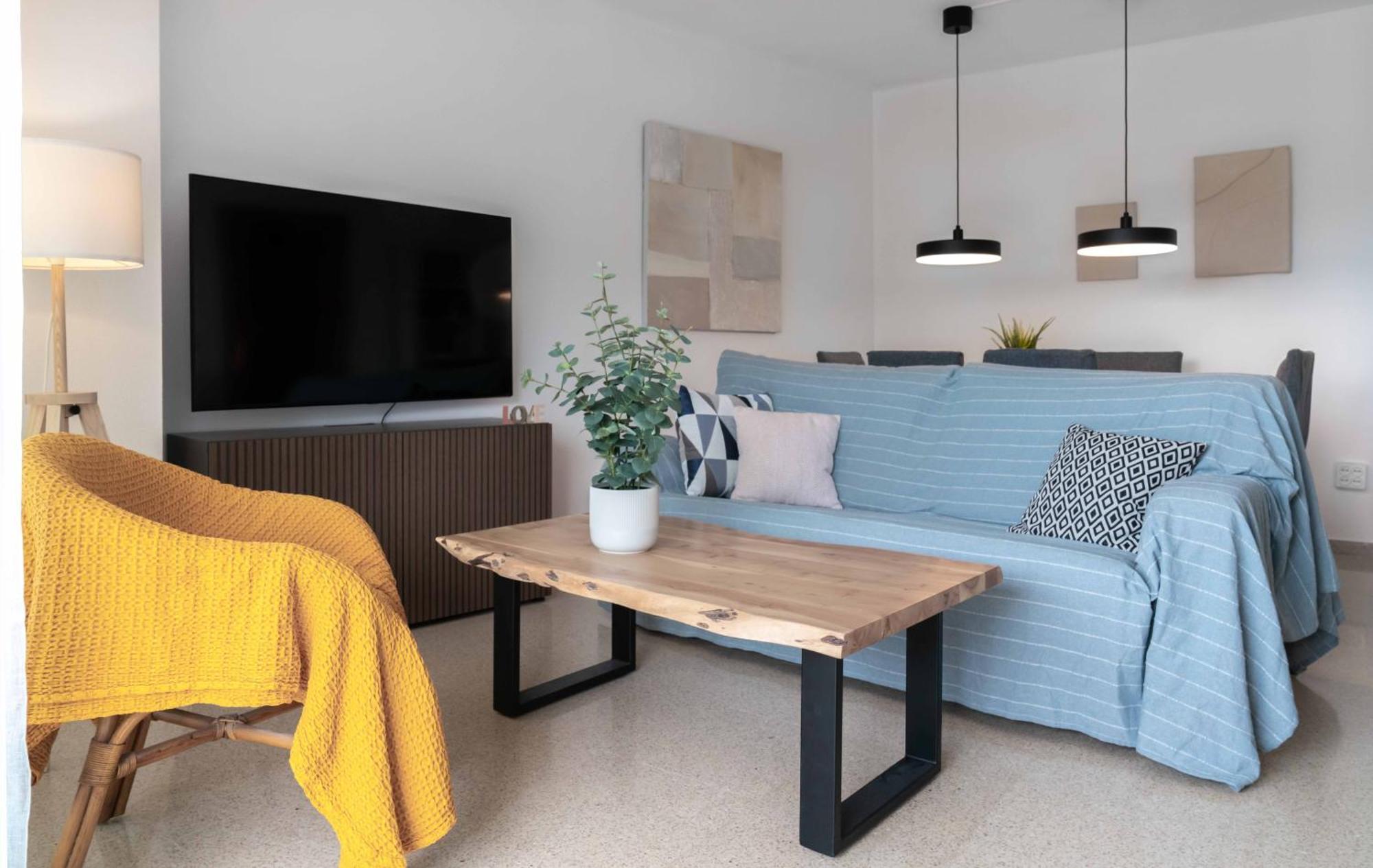 B L U E: Muchavista Sea View Apartment 坎佩略 外观 照片