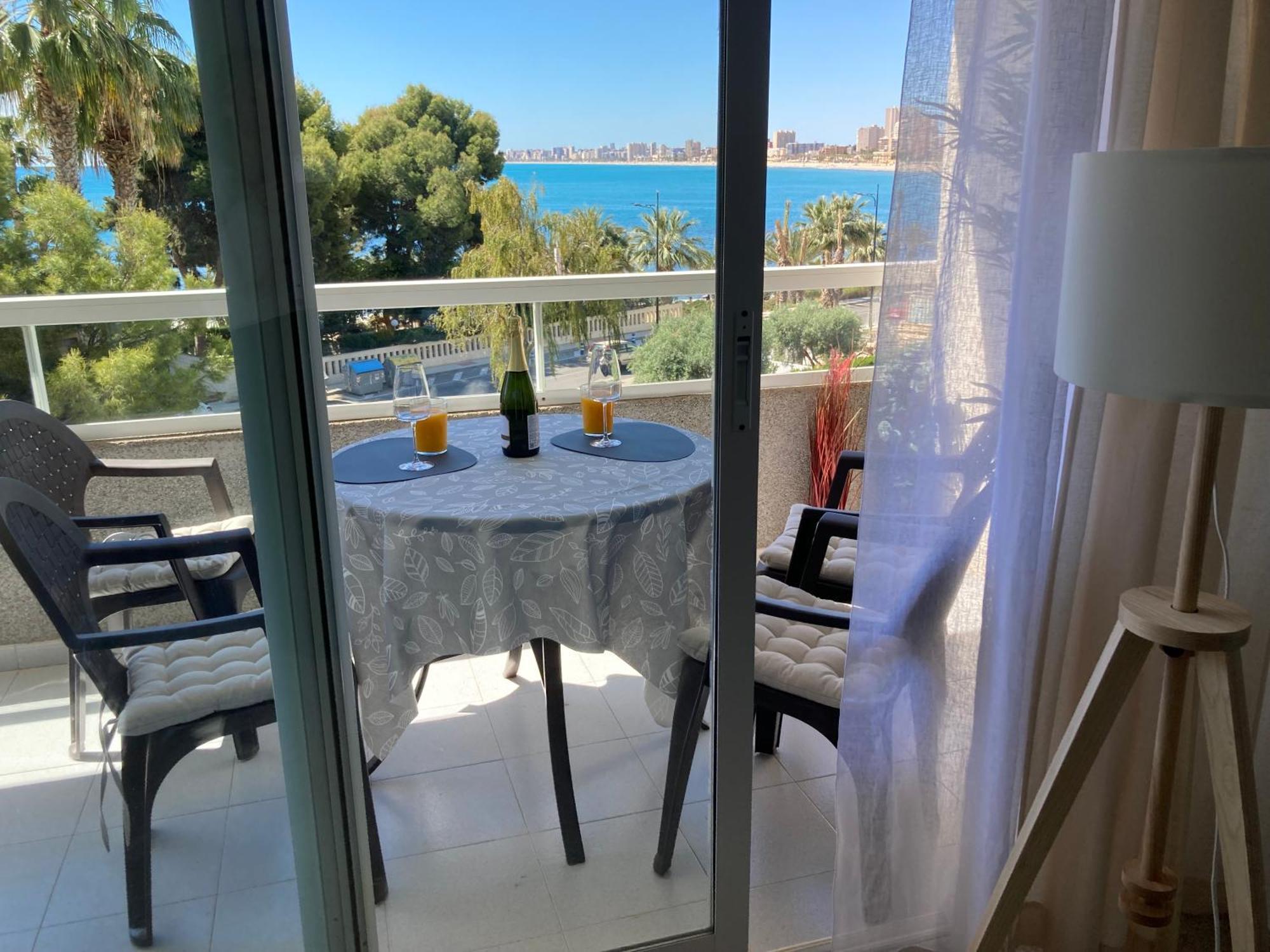 B L U E: Muchavista Sea View Apartment 坎佩略 外观 照片